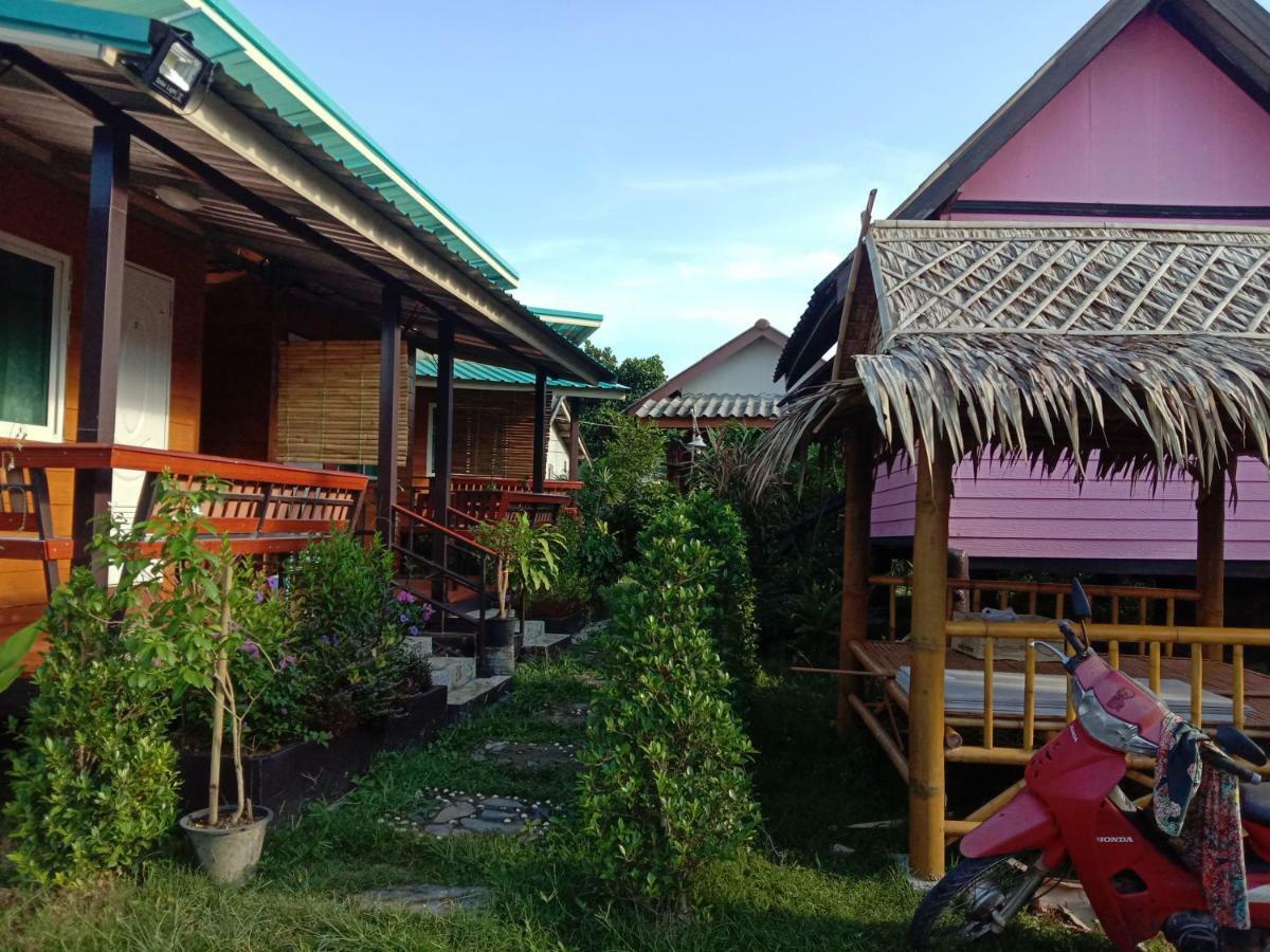 Labelle House Hotel Koh Lanta Exterior photo